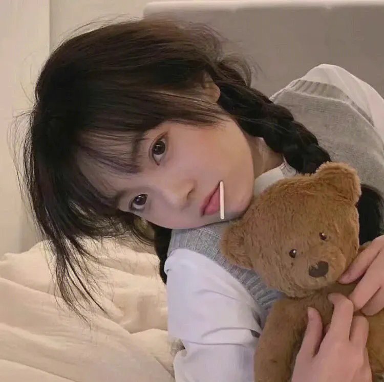 武装起来的好莱坞封面